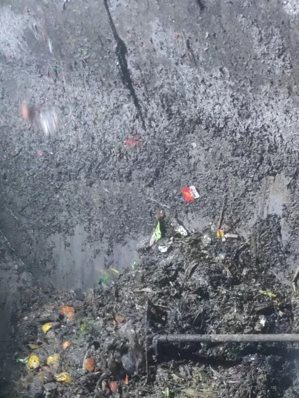 滨海污水池清理